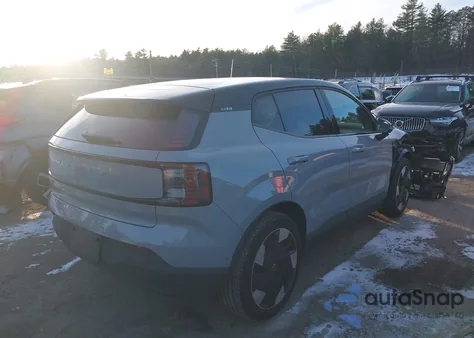 2025 Volvo Ex30 Twin Motor Ultra z USA, uszkodzony, nr VIN YV4EK3ZL9SS135223